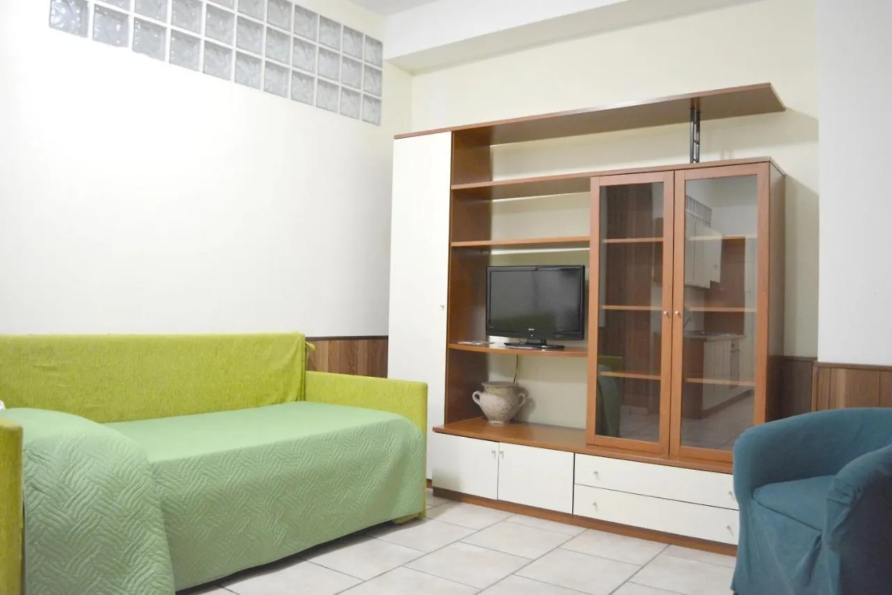 Charming Apartment Near The Sea In Reggio Calabria 34 M² Parking Included Italy